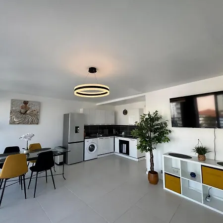 Spacieux 3 Pieces Au Coeur De Juan Les Pins Апартаменты *