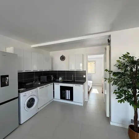 Апартаменты Spacieux 3 Pieces Au Coeur De Juan Les Pins Антиб